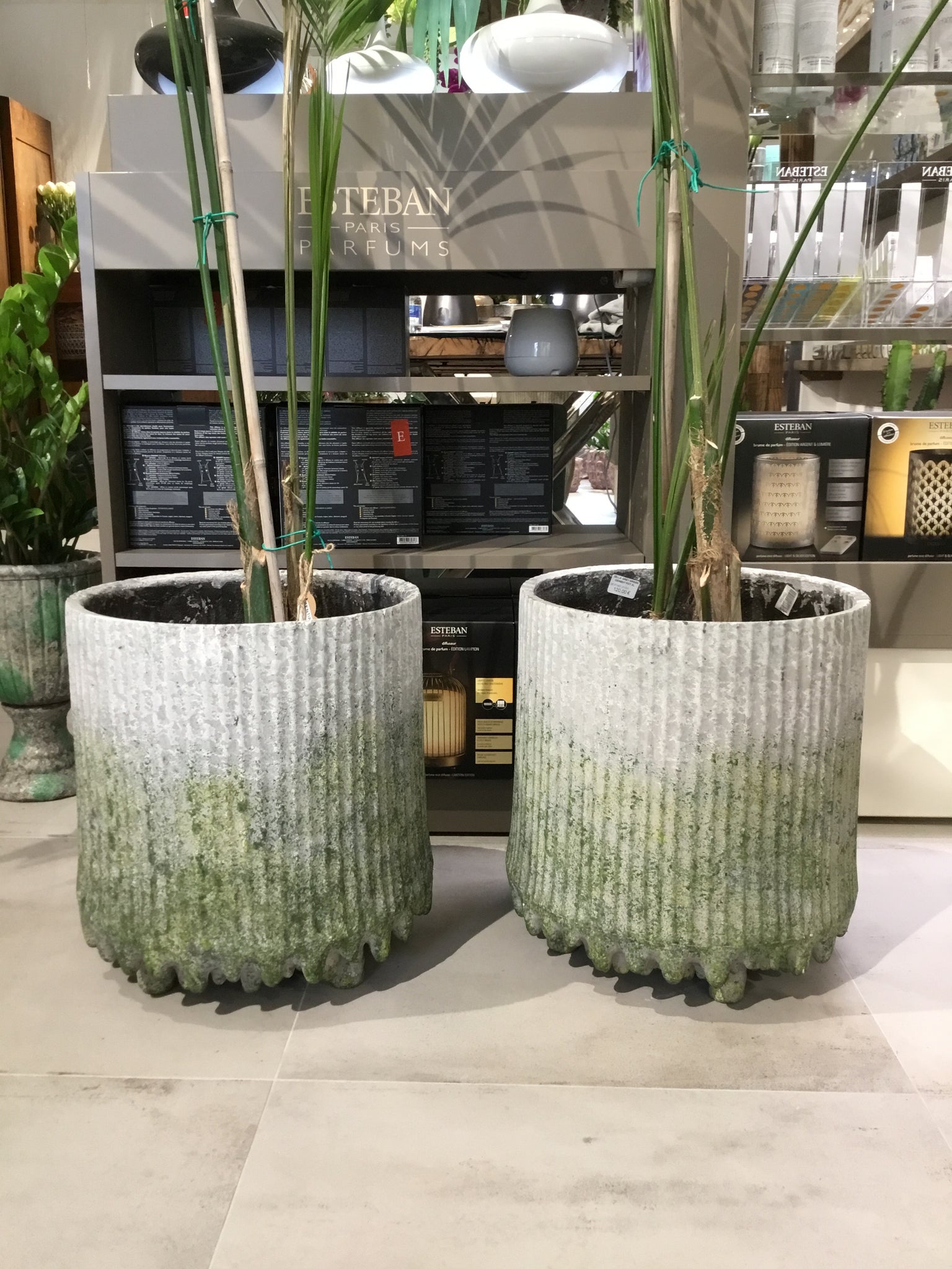 Zella grey green cement pot XL